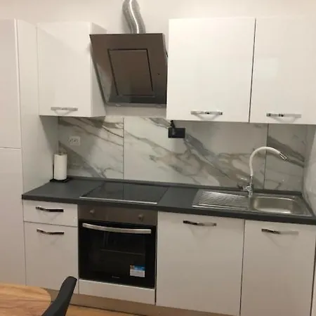 Almira Vendégház Póla