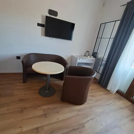 Gæstehus Almira 3*