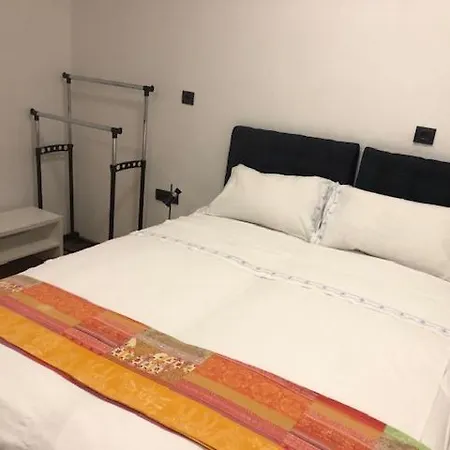 게스트하우스 Almira 풀라