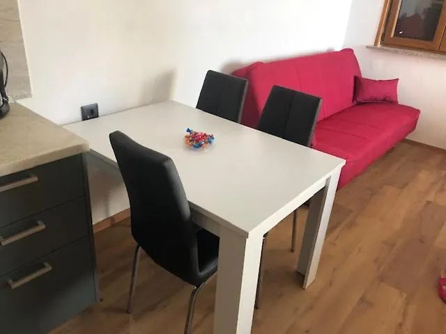 게스트하우스 Almira 풀라